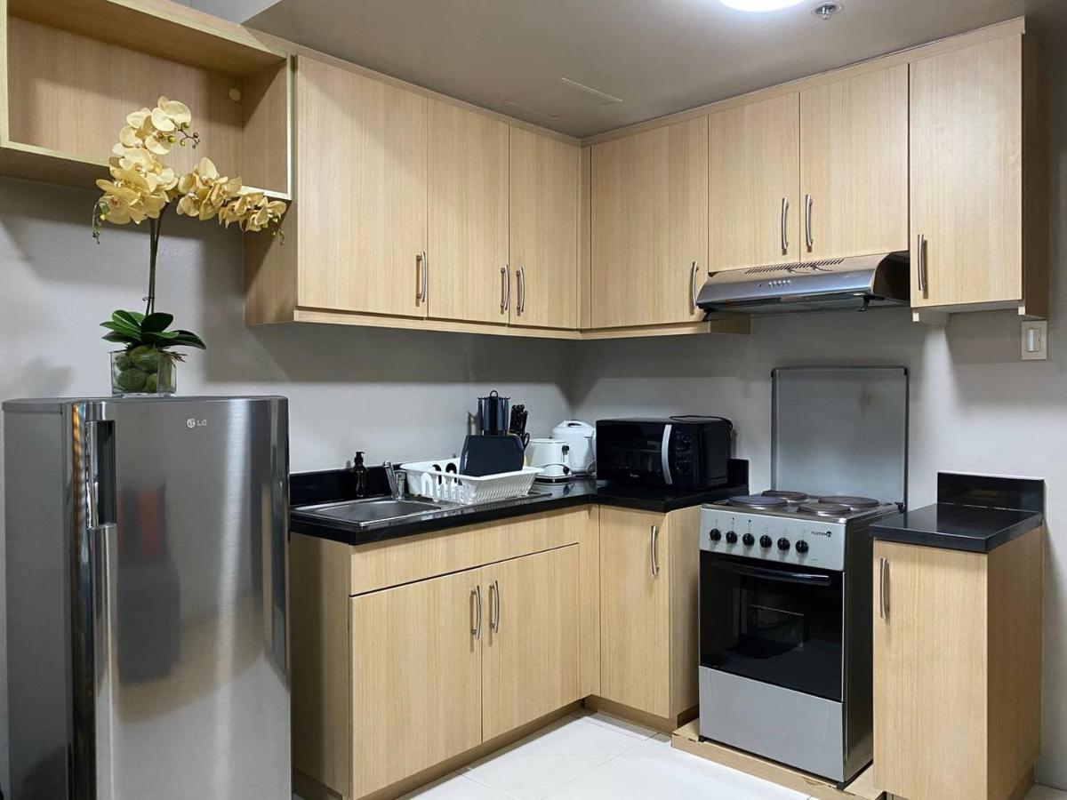 Avant At The Fort By Urban Realty 마닐라 외부 사진