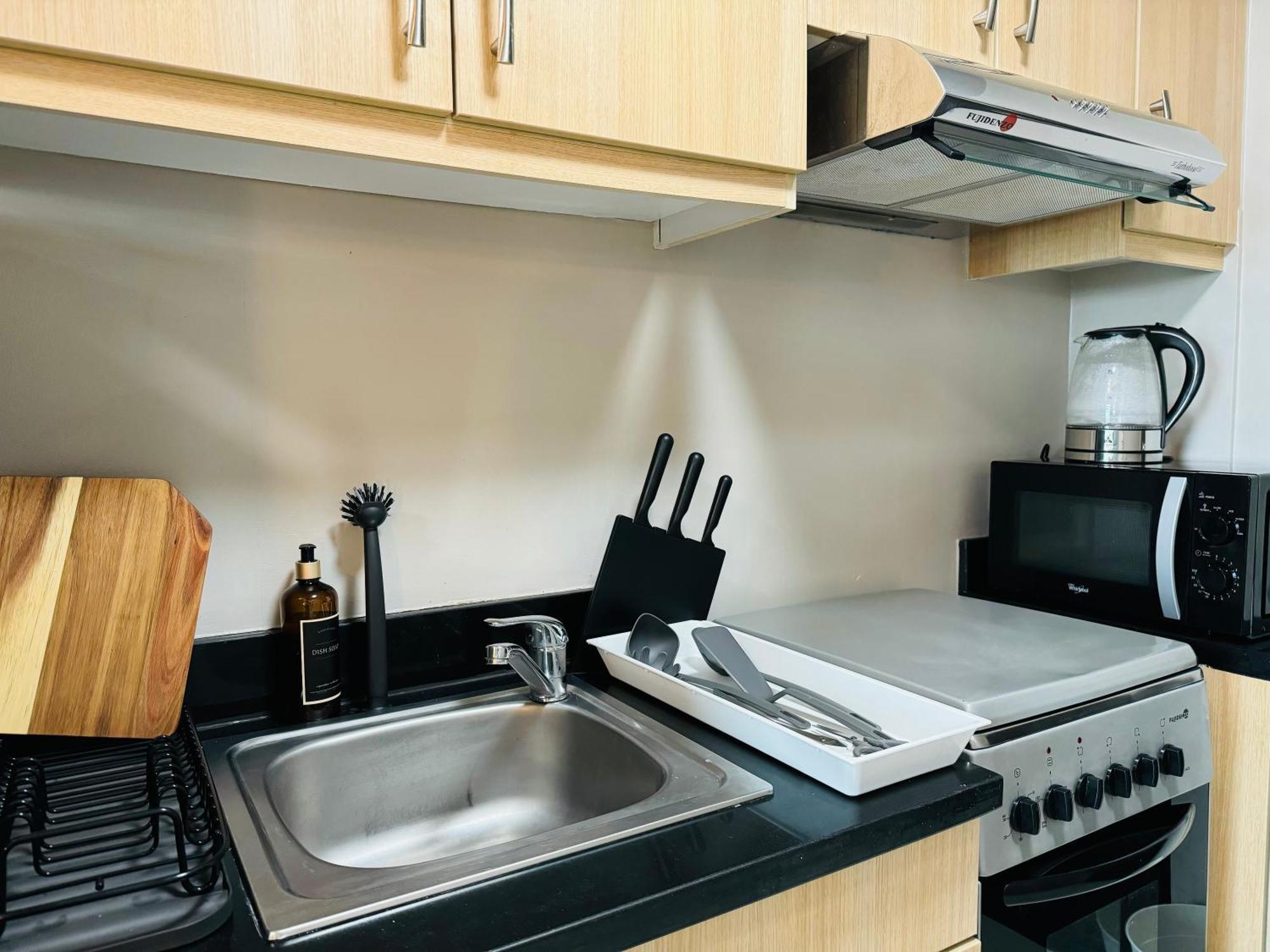 Avant At The Fort By Urban Realty 마닐라 외부 사진