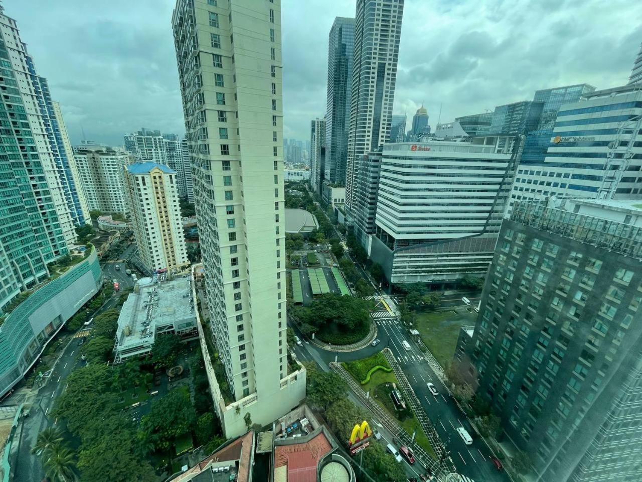 Avant At The Fort By Urban Realty 마닐라 외부 사진